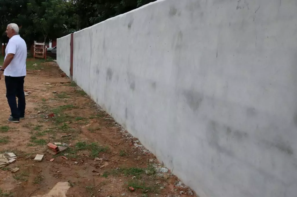 Patrão Nino Pradela recebe prefeito Neco e vice Preguinho para apresentar novas obras estruturais para a grande Festa do Laço