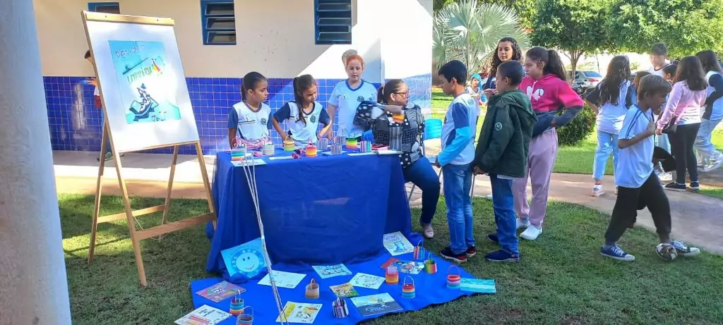 Escolas Municipais de Caracol celebram Dia Nacional do Livro Infantil Escolas Municipais de Caracol celebram Dia Nacional do Livro Infantil