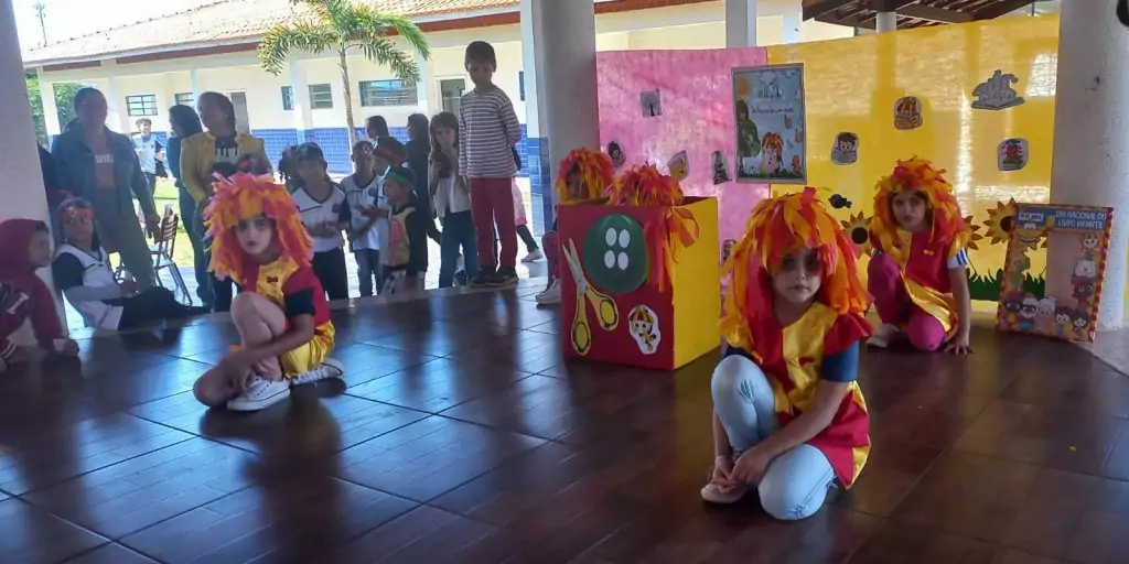 Escolas Municipais de Caracol celebram Dia Nacional do Livro Infantil Escolas Municipais de Caracol celebram Dia Nacional do Livro Infantil