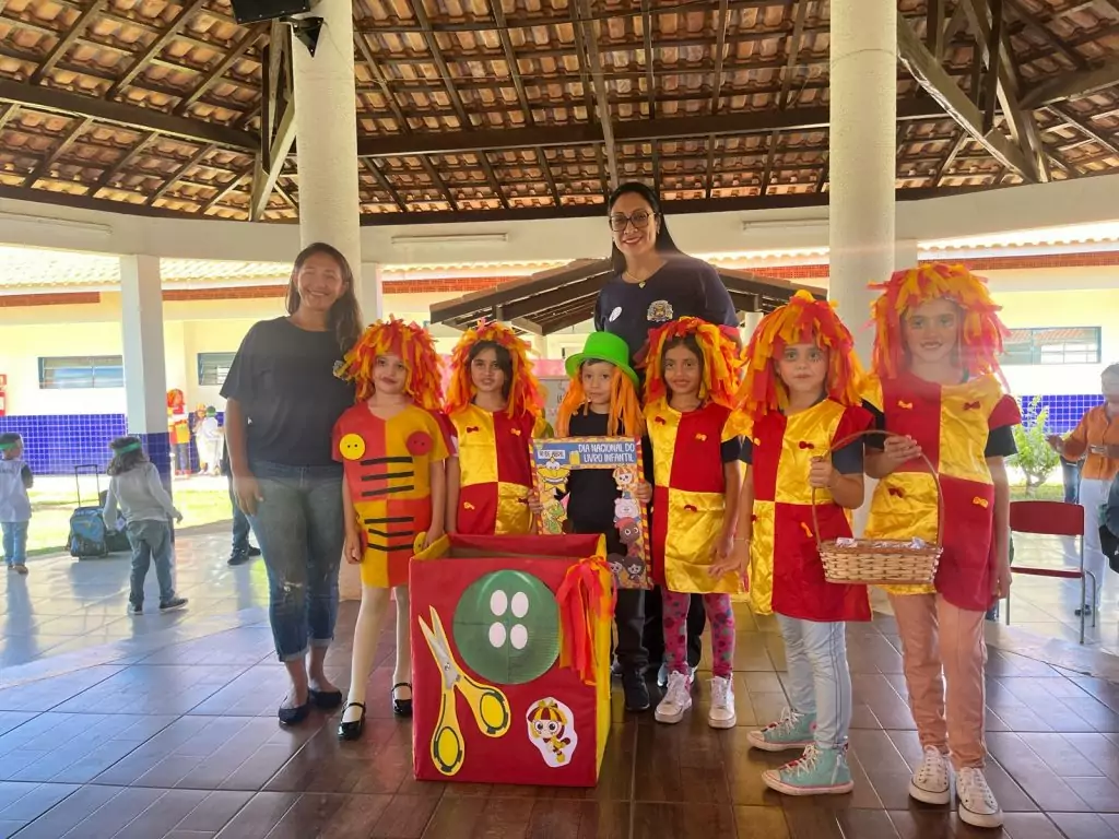 Escolas Municipais de Caracol celebram Dia Nacional do Livro Infantil Escolas Municipais de Caracol celebram Dia Nacional do Livro Infantil