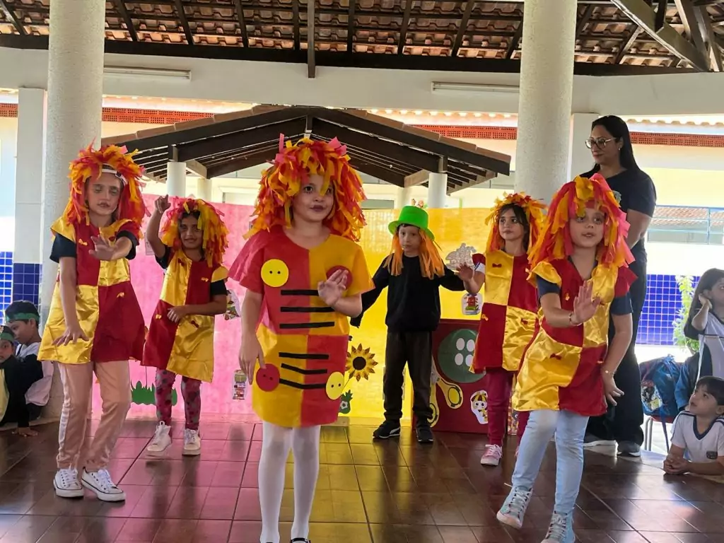 Escolas Municipais de Caracol celebram Dia Nacional do Livro Infantil Escolas Municipais de Caracol celebram Dia Nacional do Livro Infantil