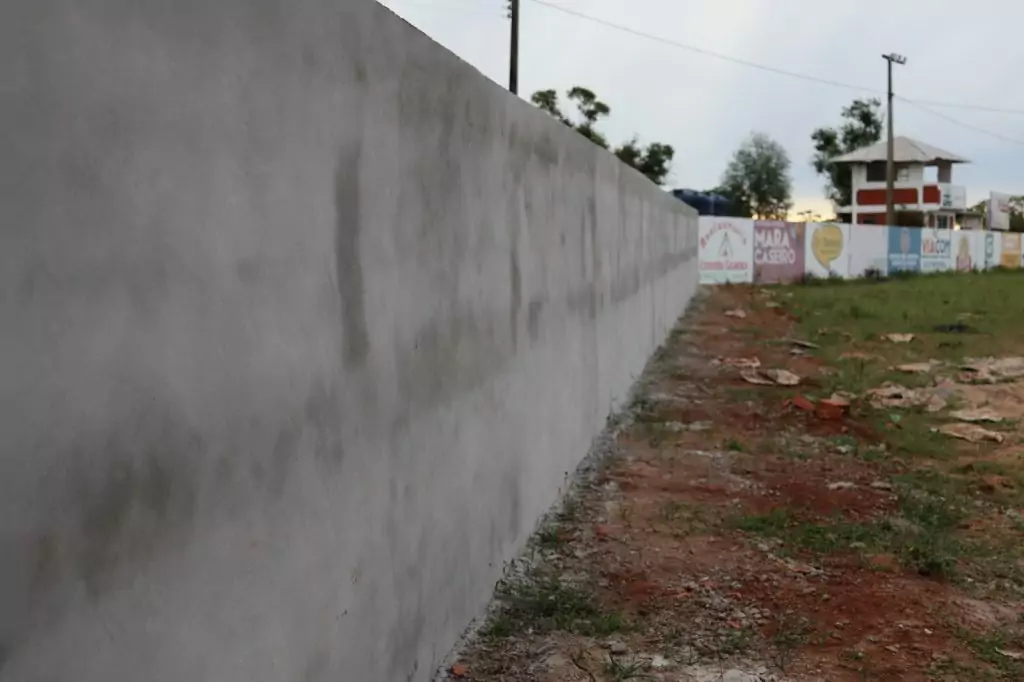 Patrão Nino Pradela recebe prefeito Neco e vice Preguinho para apresentar novas obras estruturais para a grande Festa do Laço