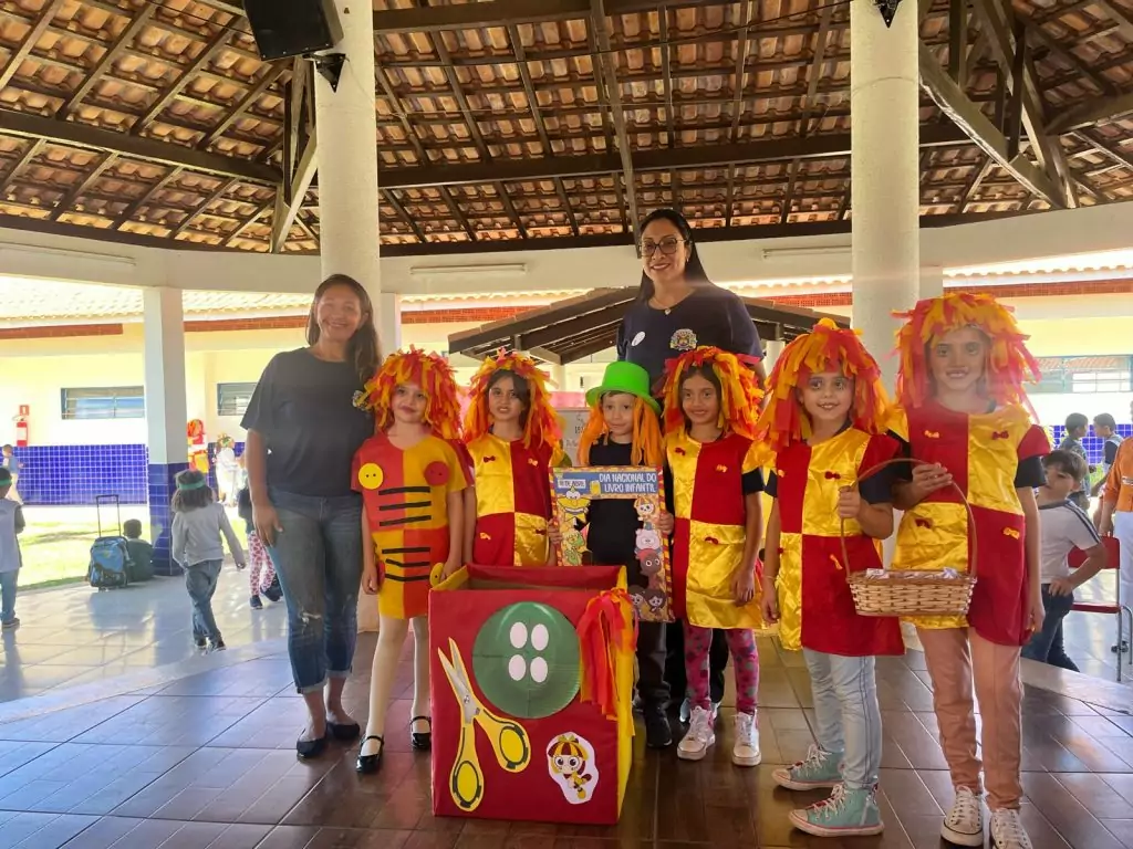 Escolas Municipais de Caracol celebram Dia Nacional do Livro Infantil Escolas Municipais de Caracol celebram Dia Nacional do Livro Infantil