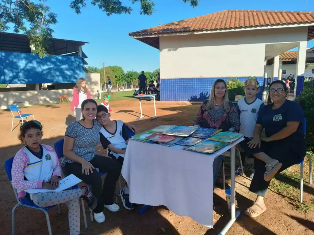 Escolas Municipais de Caracol celebram Dia Nacional do Livro Infantil Escolas Municipais de Caracol celebram Dia Nacional do Livro Infantil