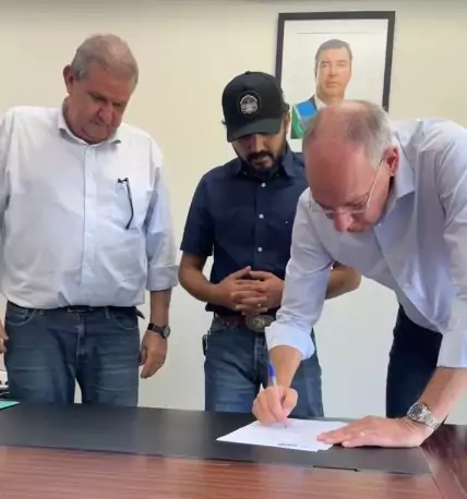 Em Campo Grande, Prefeito Rogério Torquetti solicita recursos para infraestrutura do município Em Campo Grande, Prefeito Rogério Torquetti solicita recursos para infraestrutura do município