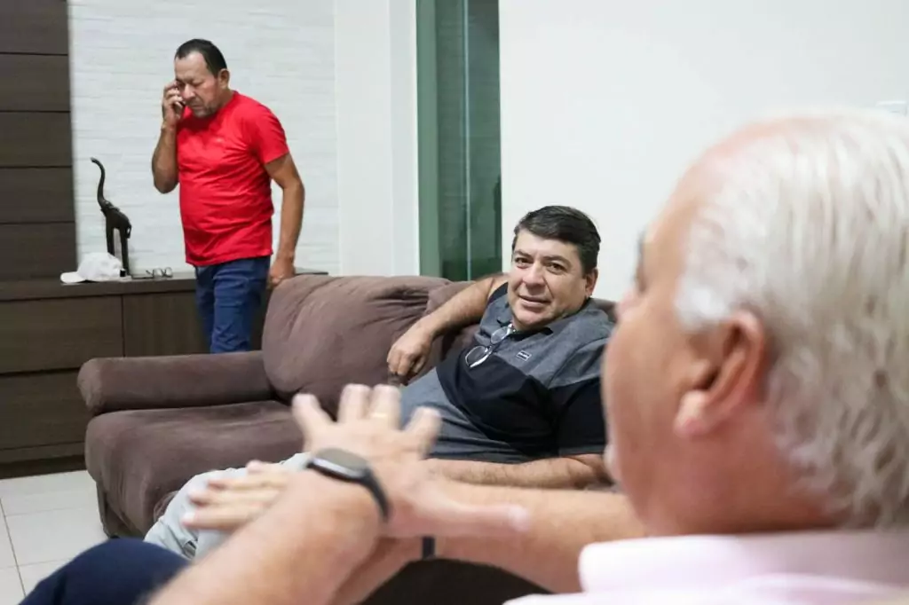Neco Pagliosa recebe visita de amigos do Partido dos Trabalhadores de Caracol