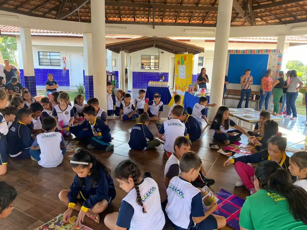 Alunos da Escola Municipal Joaquim Antônio dos Santos participam do projeto Alimentação Saudável Alunos da Escola Municipal Joaquim Antônio dos Santos participam do projeto Alimentação Saudável