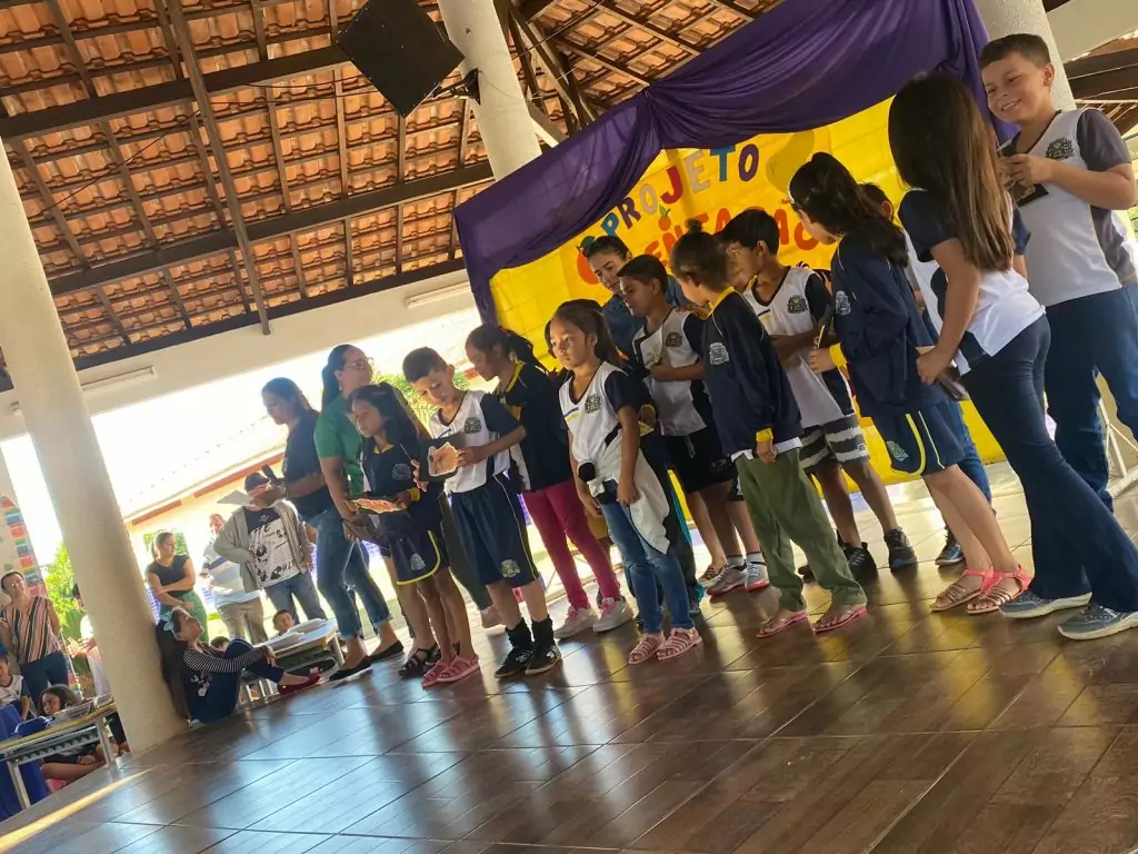 Alunos da Escola Municipal Joaquim Antônio dos Santos participam do projeto Alimentação Saudável Alunos da Escola Municipal Joaquim Antônio dos Santos participam do projeto Alimentação Saudável