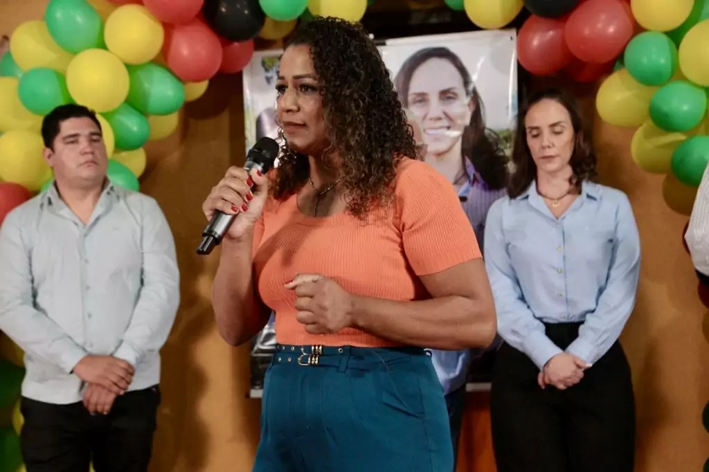 Com sucesso de público, convenção do MDB homologa Najla Mariano como pré-candidata a prefeita de Coronel Sapucaia