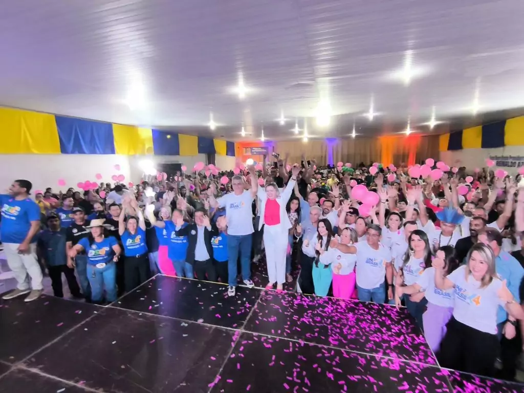 Salão do Palladium não suporta o público e Janete é aclamada pré-candidata a prefeita