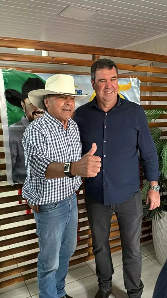 Rogério Torquetti e Zé Antônio recebem Eduardo Riedel em festa com grande carreata do 45 em Tacuru Rogério Torquetti e Zé Antônio recebem Eduardo Riedel em festa com grande carreata do 45 em Tacuru