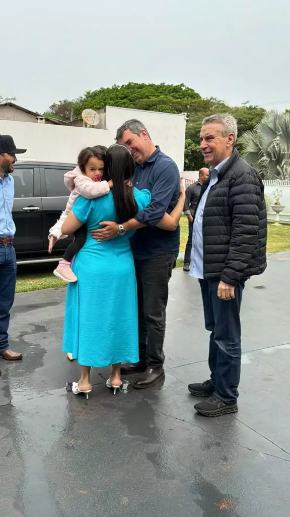 Rogério Torquetti e Zé Antônio recebem Eduardo Riedel em festa com grande carreata do 45 em Tacuru Rogério Torquetti e Zé Antônio recebem Eduardo Riedel em festa com grande carreata do 45 em Tacuru