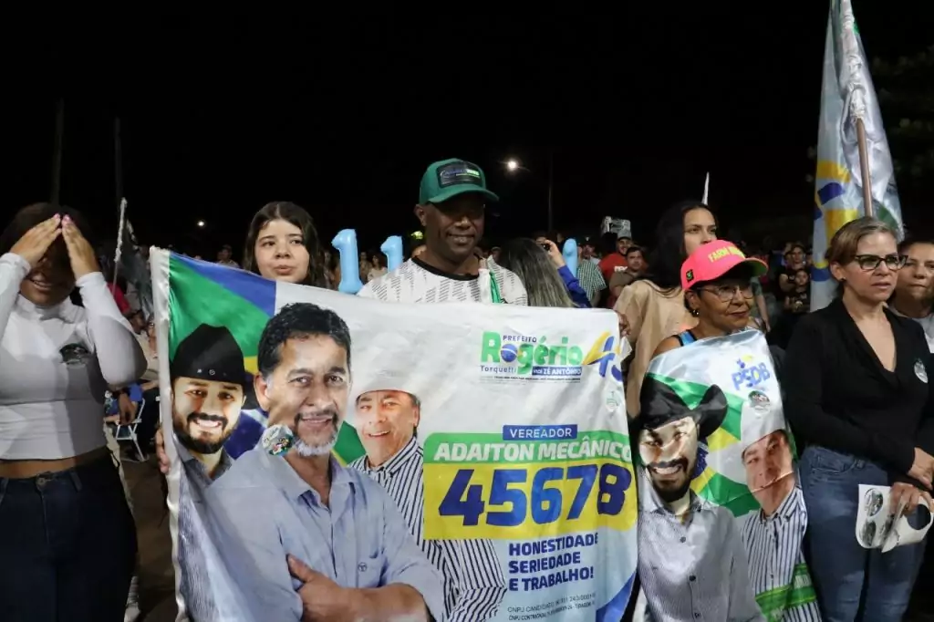 Tacuru: Rogério Torquetti e Zé Antônio encerram campanha com grande comício