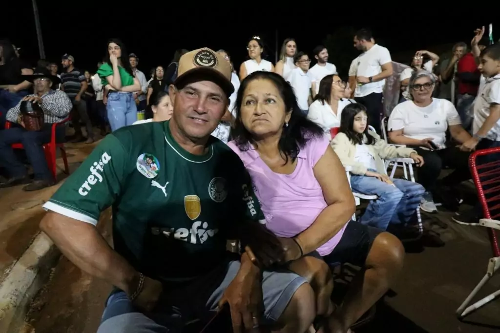 Tacuru: Rogério Torquetti e Zé Antônio encerram campanha com grande comício