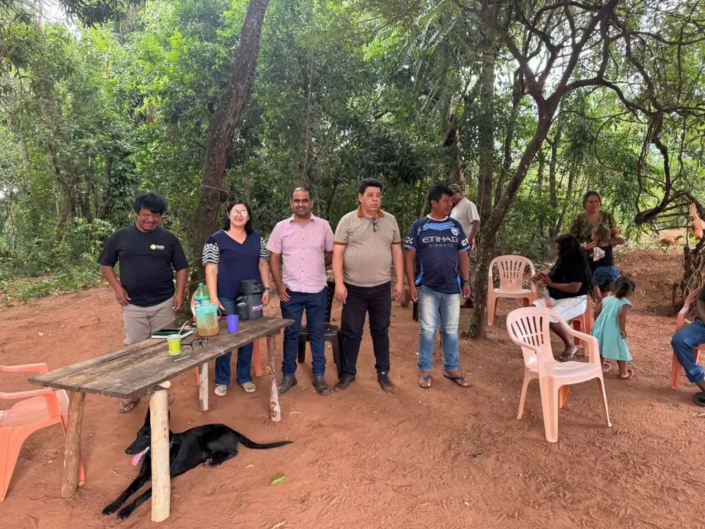 Prefeito e Vereadora de Paranhos participam de reunião com lideranças indígenas para tratar de demandas da comunidade