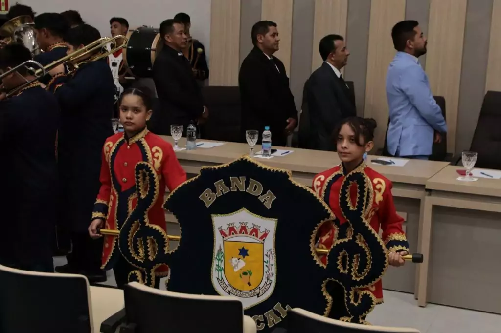 Em 1ª Sessão de 2025, Vereadora Professora Beth reafirma compromisso com a população de Paranhos Em 1ª Sessão de 2025, Vereadora Professora Beth reafirma compromisso com a população de Paranhos