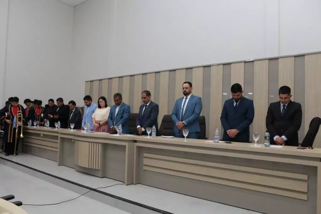 Em 1ª Sessão de 2025, Vereadora Professora Beth reafirma compromisso com a população de Paranhos Em 1ª Sessão de 2025, Vereadora Professora Beth reafirma compromisso com a população de Paranhos