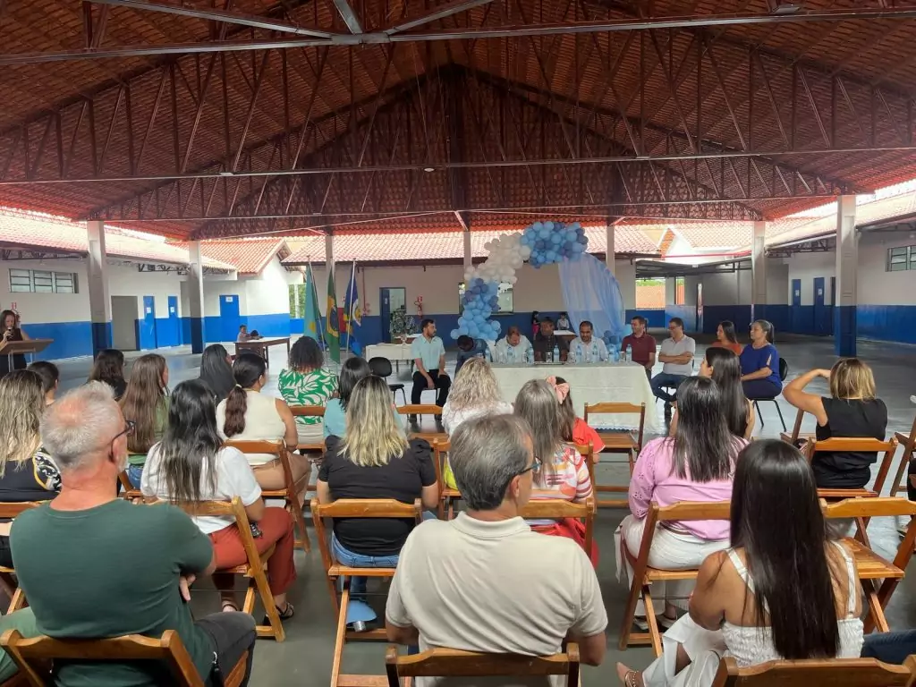 Prefeito Hélio Acosta inaugura ampliações na Escola Municipal Vereador Ivo Ilmo Wachsmann Prefeito Hélio Acosta inaugura ampliações na Escola Municipal Vereador Ivo Ilmo Wachsmann