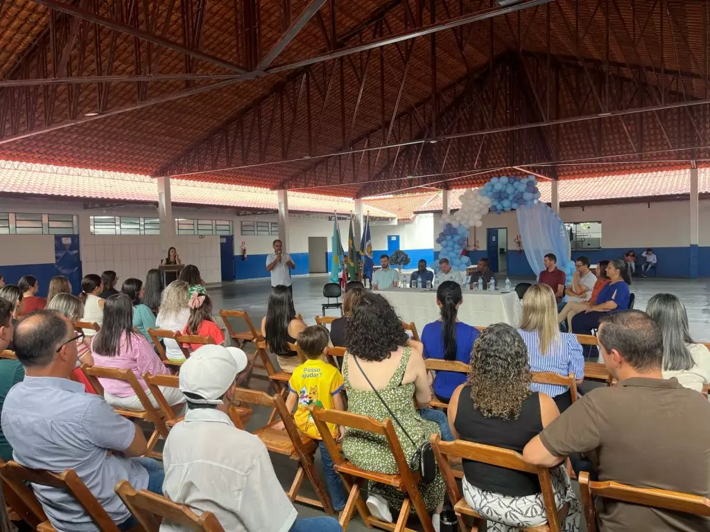 Prefeito Hélio Acosta inaugura ampliações na Escola Municipal Vereador Ivo Ilmo Wachsmann Prefeito Hélio Acosta inaugura ampliações na Escola Municipal Vereador Ivo Ilmo Wachsmann