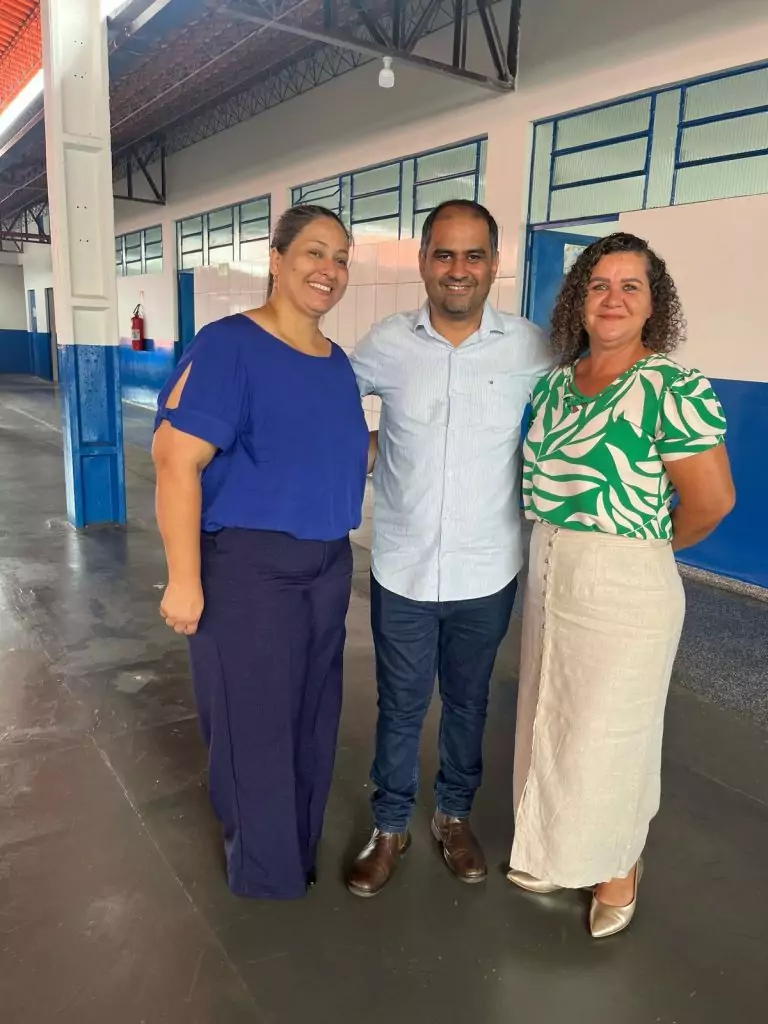 Prefeito Hélio Acosta inaugura ampliações na Escola Municipal Vereador Ivo Ilmo Wachsmann Prefeito Hélio Acosta inaugura ampliações na Escola Municipal Vereador Ivo Ilmo Wachsmann