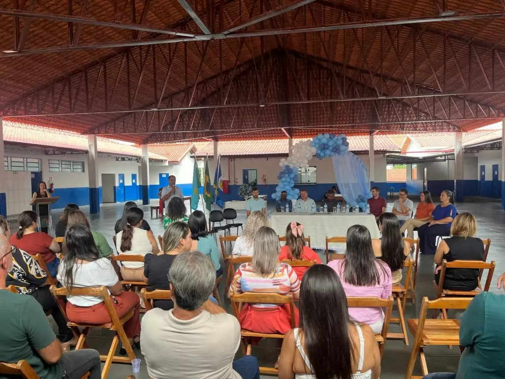Prefeito Hélio Acosta inaugura ampliações na Escola Municipal Vereador Ivo Ilmo Wachsmann Prefeito Hélio Acosta inaugura ampliações na Escola Municipal Vereador Ivo Ilmo Wachsmann