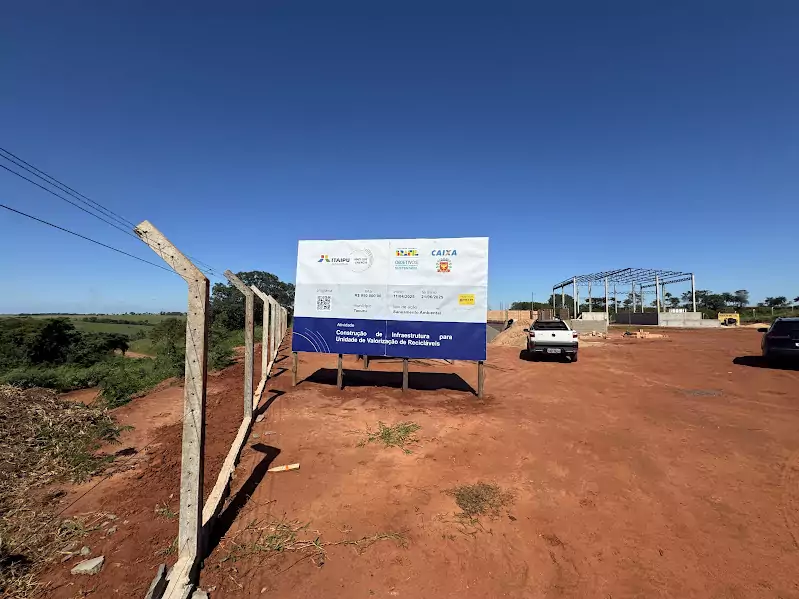 Prefeito Rogério Torquetti comemora avanço das obras de suporte ambiental em Tacuru Prefeito Rogério Torquetti comemora avanço das obras de suporte ambiental em Tacuru