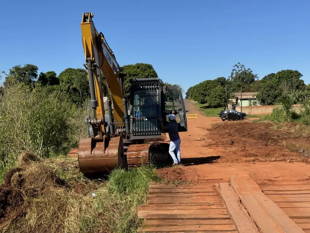 Prefeitura de Paranhos realiza melhorias na Rua Marechal Floriano e atende reivindicação antiga da comunidade Prefeitura de Paranhos realiza melhorias na Rua Marechal Floriano e atende reivindicação antiga da comunidade