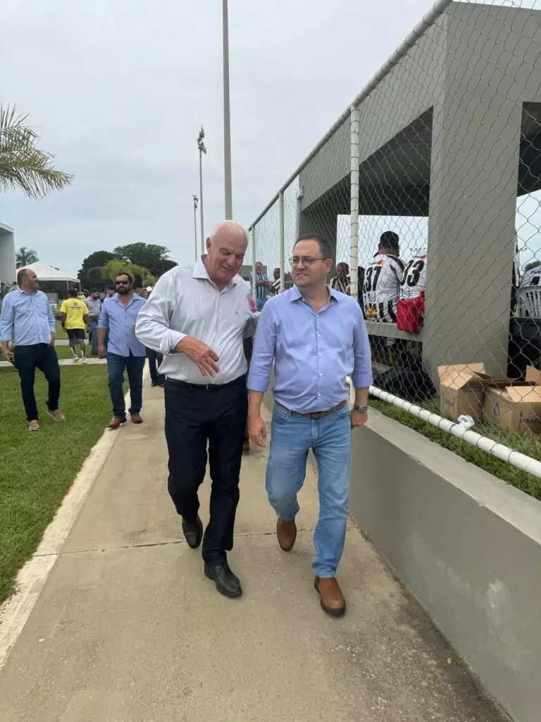 Prefeito Neco Pagliosa comemora sucesso da programação dos 60 anos de Caracol Prefeito Neco Pagliosa comemora sucesso da programação dos 60 anos de Caracol