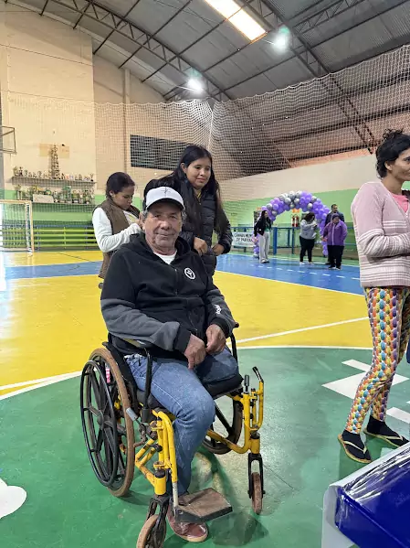 Sob 10 graus, Paranhos inicia entrega de cobertores à população Sob 10 graus, Paranhos inicia entrega de cobertores à população