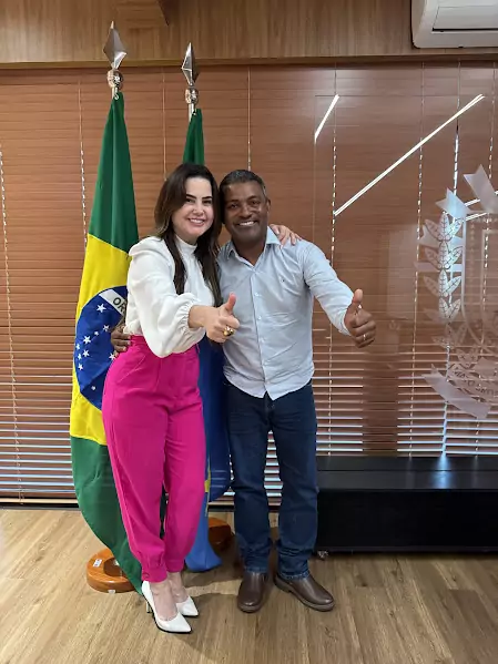 Vereador Chacal e demais vereadores comemoram conquista de mais de R$ 13 milhões para asfalto da Rua Fortuoso Silveira da Cunha e melhorias no Estádio Municipal