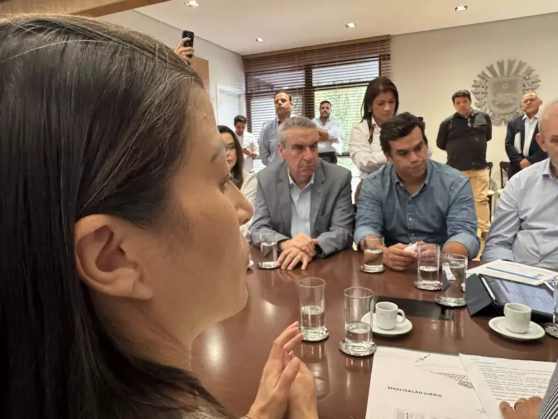 Comitiva de Tacuru participa de agenda com o Governador em Campo Grande e garante avanços importantes para o município