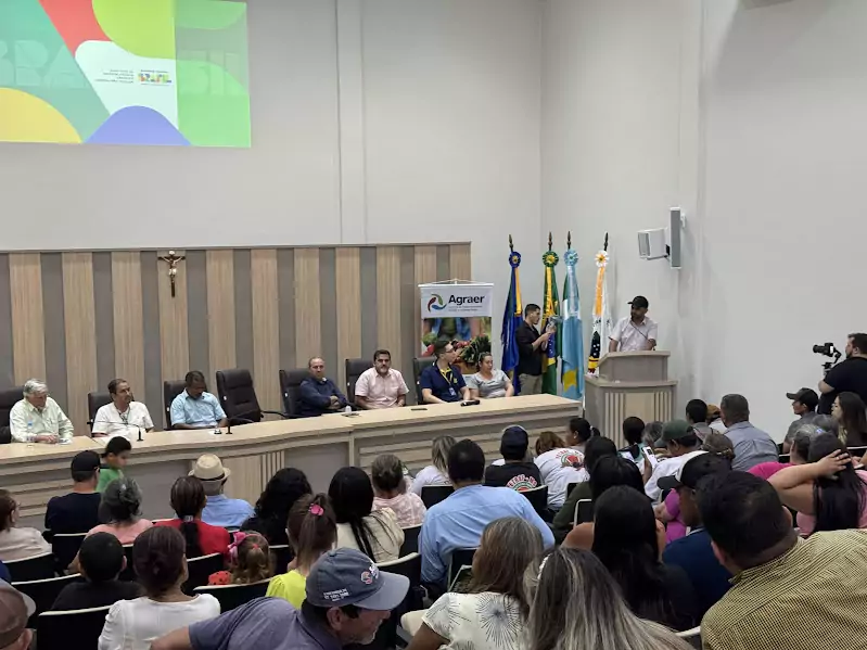 Prefeito Hélio Acosta participa do lançamento do Plano Safra da Agricultura Familiar 2025-2026 em Paranhos