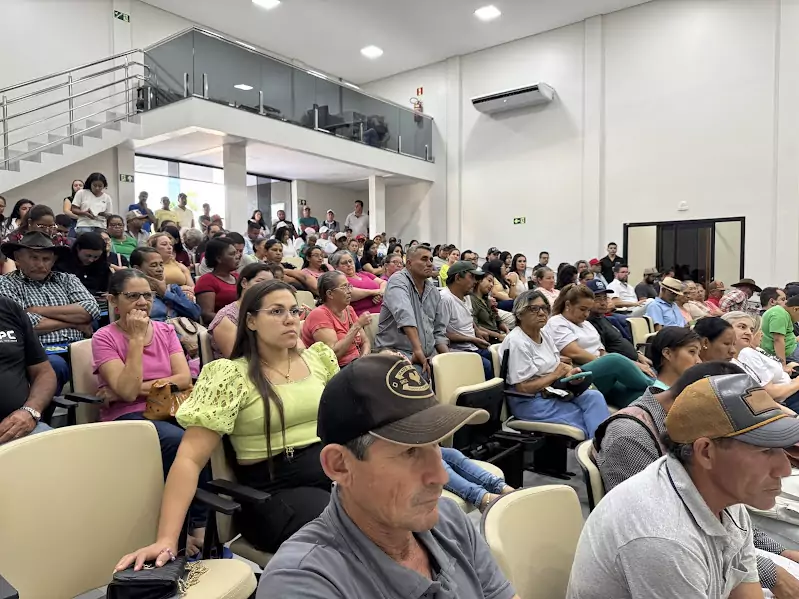 Prefeito Hélio Acosta participa do lançamento do Plano Safra da Agricultura Familiar 2025-2026 em Paranhos