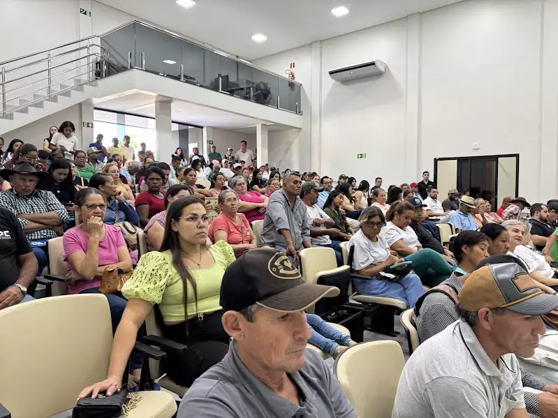 Prefeito Hélio Acosta participa do lançamento do Plano Safra da Agricultura Familiar 2025-2026 em Paranhos