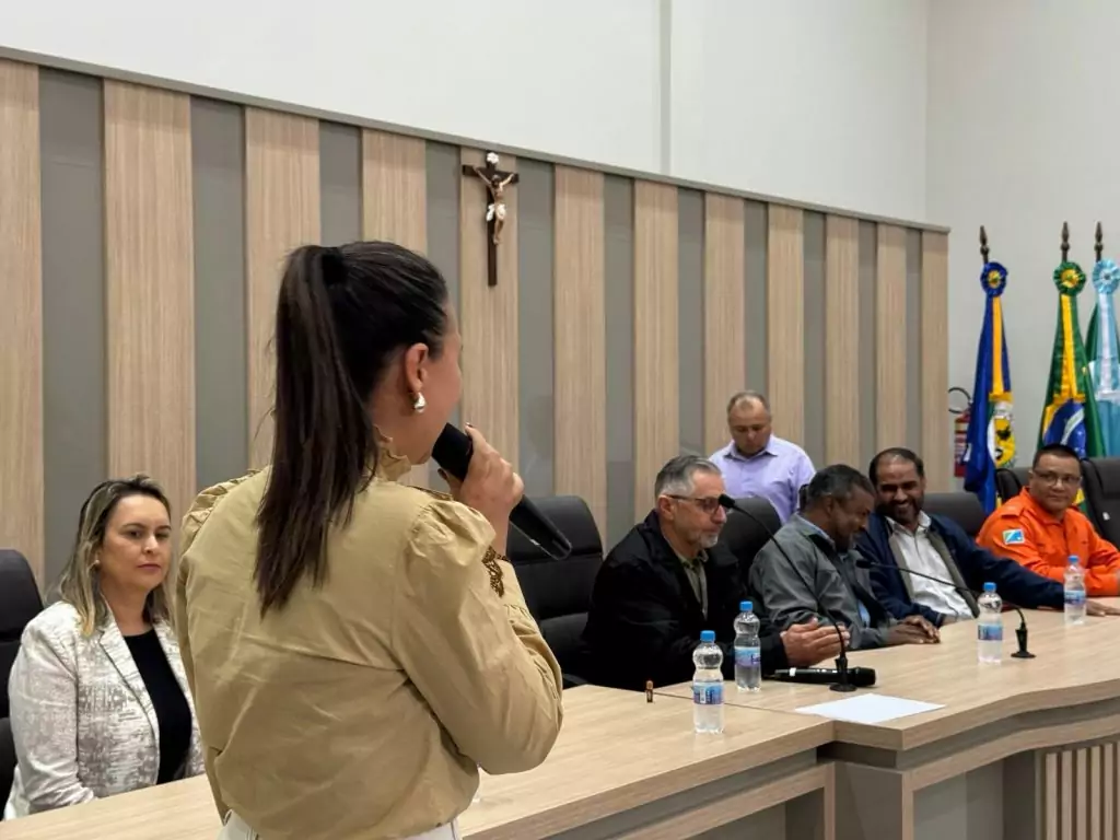 Prefeitura de Paranhos e SEMEC promovem palestra sobre Autismo com o Corpo de Bombeiros Prefeitura de Paranhos e SEMEC promovem palestra sobre Autismo com o Corpo de Bombeiros