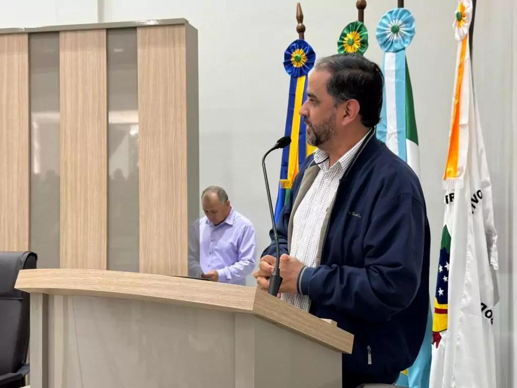 Prefeitura de Paranhos e SEMEC promovem palestra sobre Autismo com o Corpo de Bombeiros Prefeitura de Paranhos e SEMEC promovem palestra sobre Autismo com o Corpo de Bombeiros