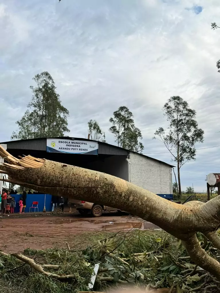 Prefeitura de Paranhos dá suporte e socorro após temporal afetar diversas propriedades rurais e comunidade indígena