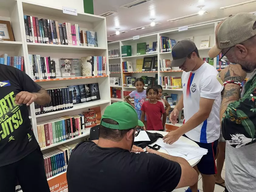 Corrida Kids "Fugindo das Telinhas" é sucesso em Caracol