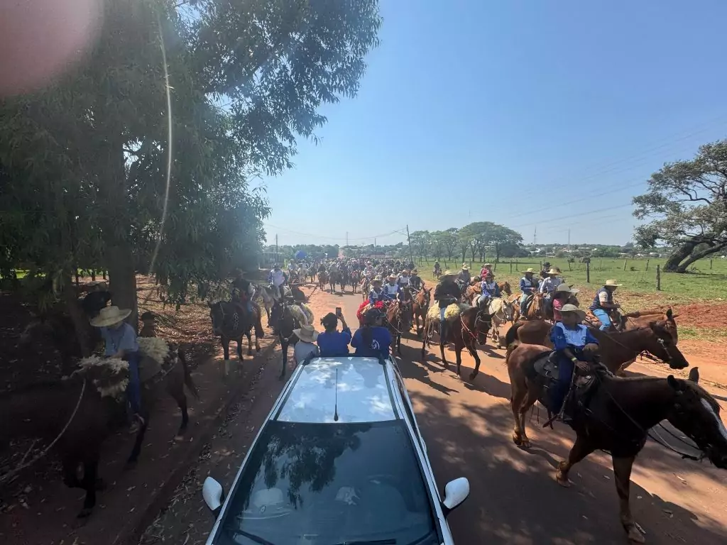 Cavalgada dos Amigos em Paranhos e Ypejhú-PY surpreende com grande público, animação e organização