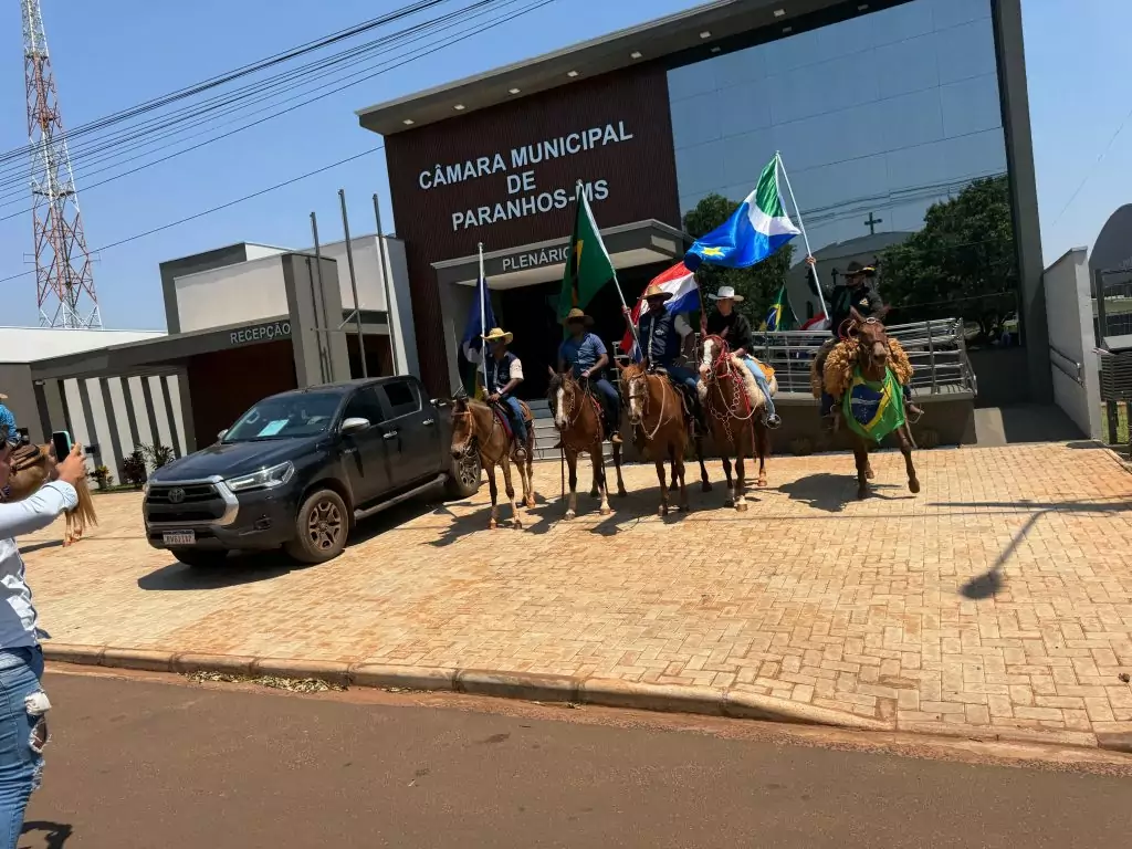 Cavalgada dos Amigos em Paranhos e Ypejhú-PY surpreende com grande público, animação e organização
