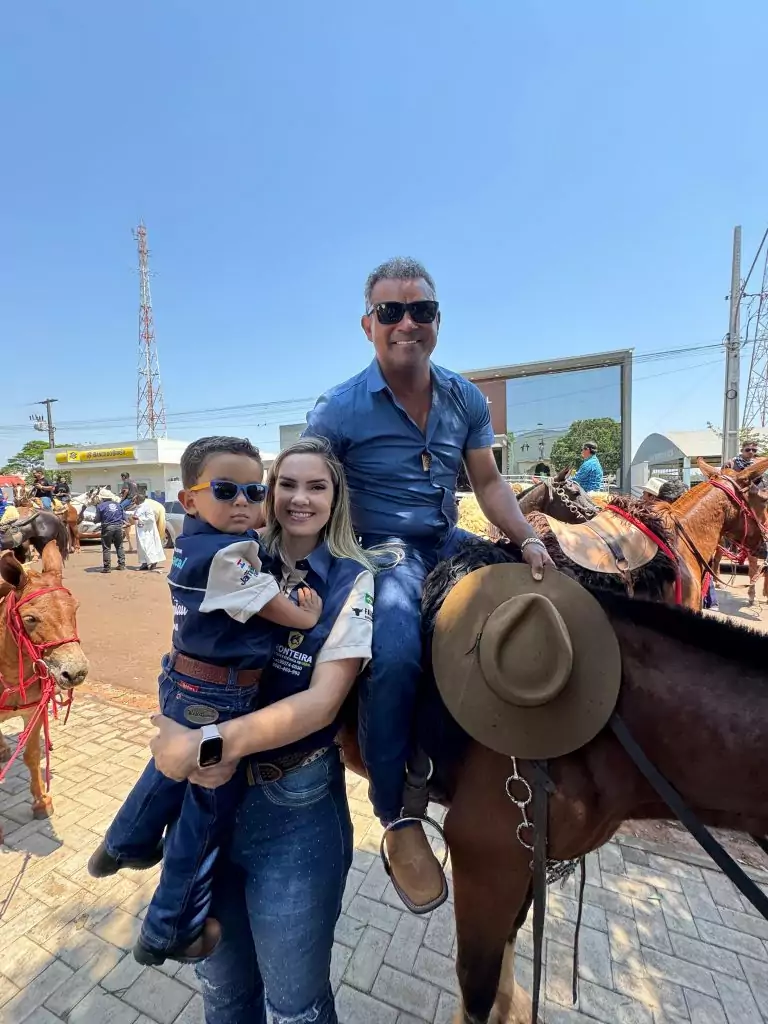 Cavalgada dos Amigos em Paranhos e Ypejhú-PY surpreende com grande público, animação e organização