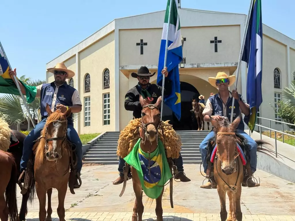 Cavalgada dos Amigos em Paranhos e Ypejhú-PY surpreende com grande público, animação e organização