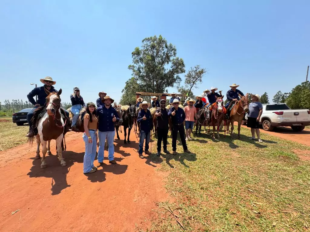 Cavalgada dos Amigos em Paranhos e Ypejhú-PY surpreende com grande público, animação e organização