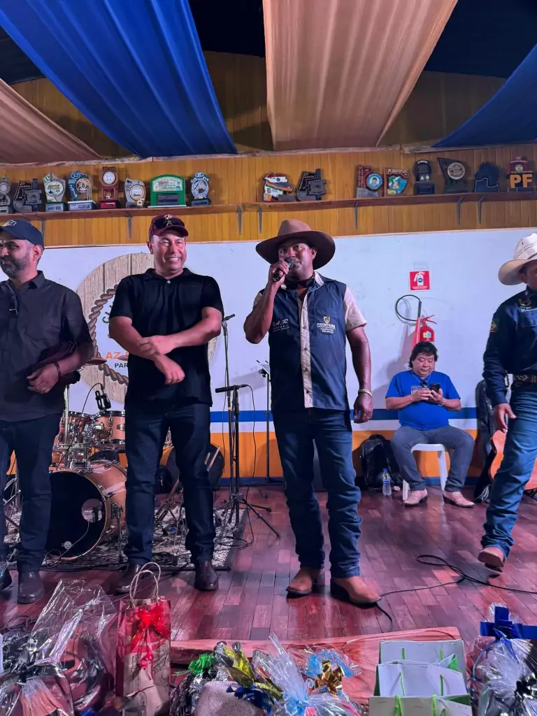 Cavalgada dos Amigos em Paranhos e Ypejhú-PY surpreende com grande público, animação e organização