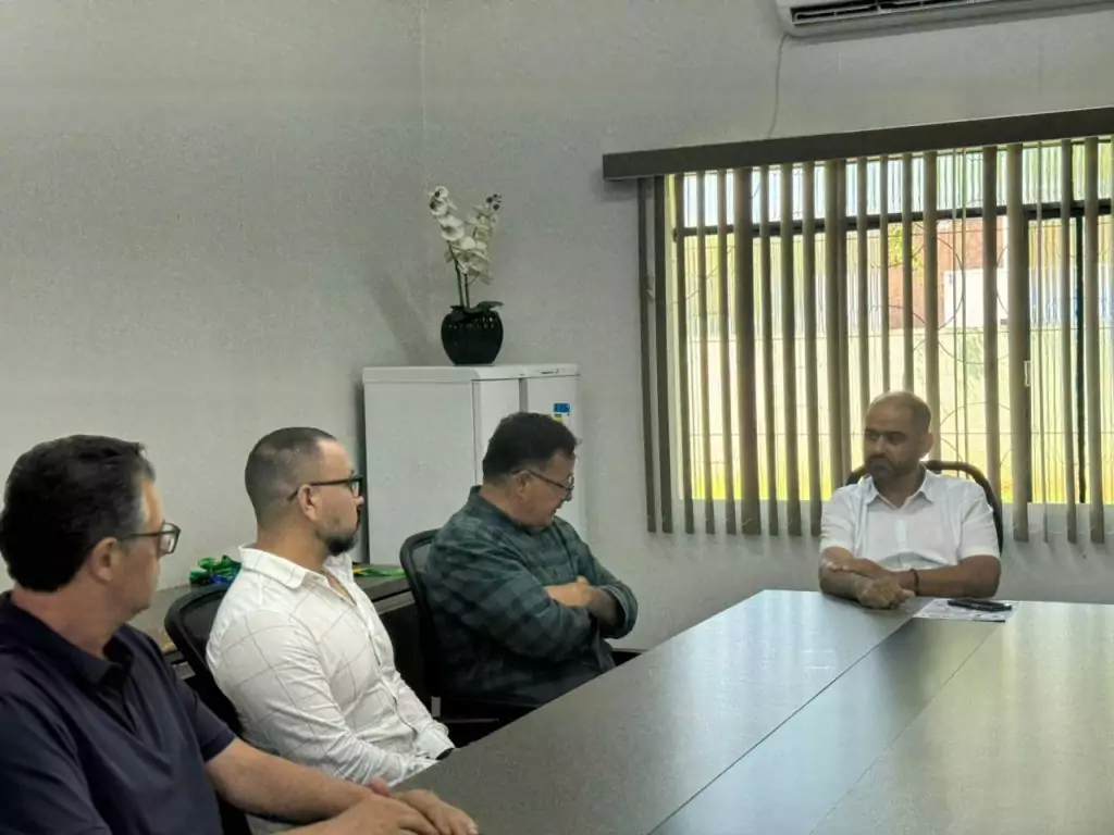 Retomada histórica na saúde: Dr. Bandeira e Dr. Dutra iniciam atendimentos de ortopedia e cardiologia em Paranhos Retomada histórica na saúde: Dr. Bandeira e Dr. Dutra iniciam atendimentos de ortopedia e cardiologia em Paranhos