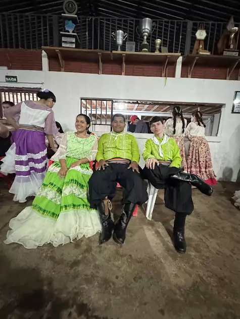 Cultura Paraguaia agitou Caracol no último sábado Cultura Paraguaia agitou Caracol no último sábado