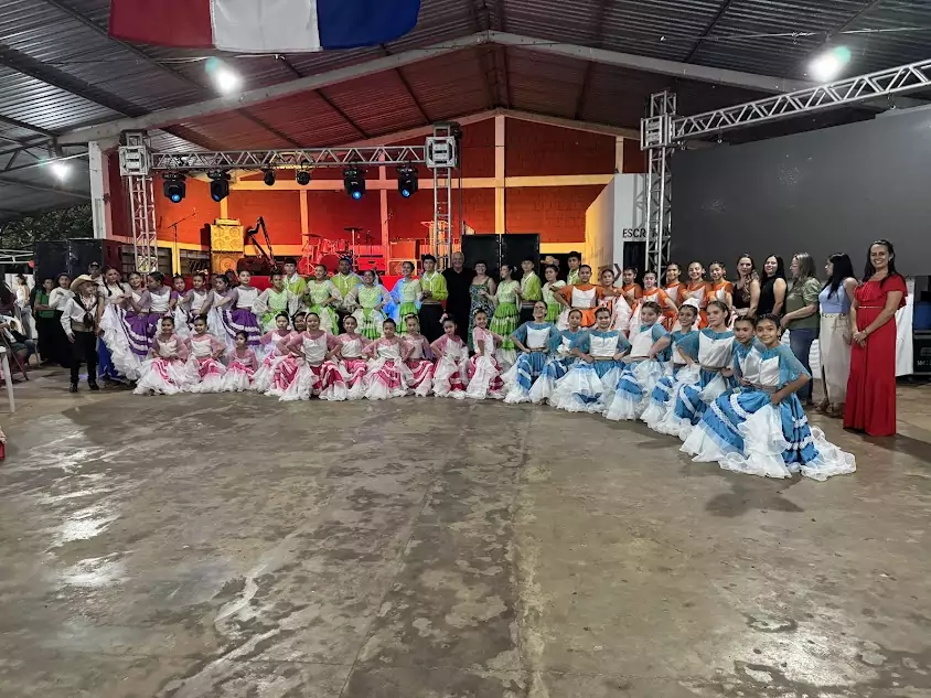 Cultura Paraguaia agitou Caracol no último sábado Cultura Paraguaia agitou Caracol no último sábado