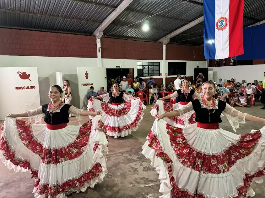 Cultura Paraguaia agitou Caracol no último sábado Cultura Paraguaia agitou Caracol no último sábado