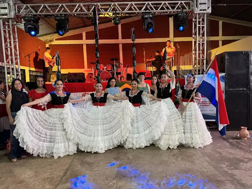 Cultura Paraguaia agitou Caracol no último sábado Cultura Paraguaia agitou Caracol no último sábado