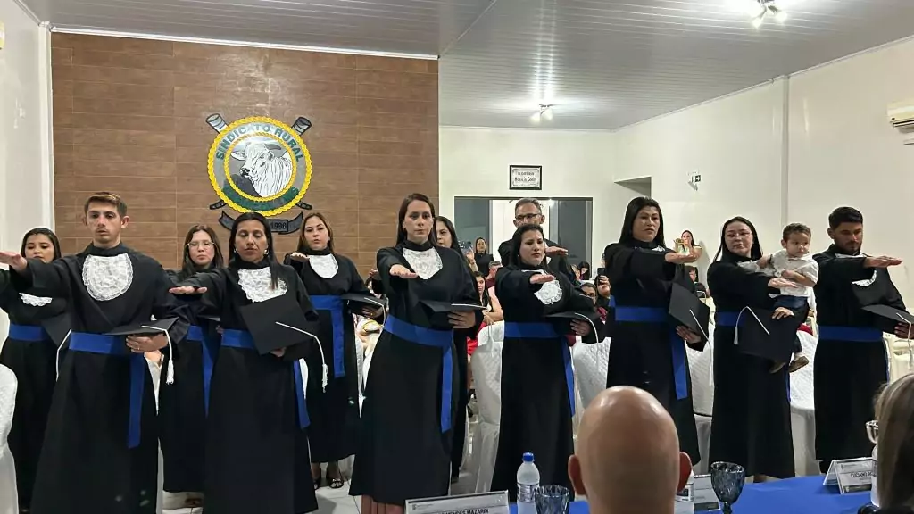 Caracol celebra formatura da primeira turma do Curso Técnico em Administração do Instituto Federal